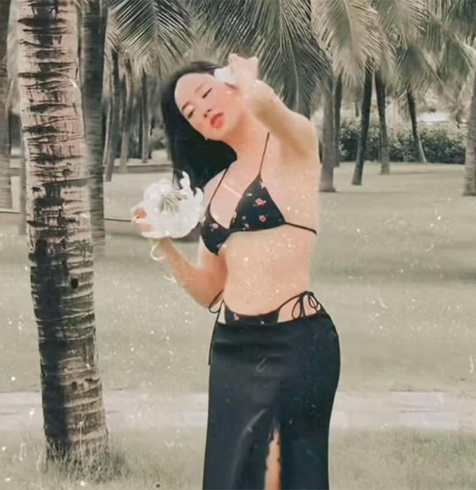 Hot girl gốc Hải Phòng từng được xem là một trong những nàng WAG nóng bỏng nhất giới cầu thủ Việt Nam.