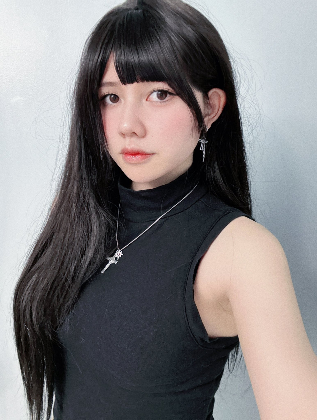 Arisa sở hữu vô số màn biến hình “bỏng mắt” đến nỗi không thể rời mắt.