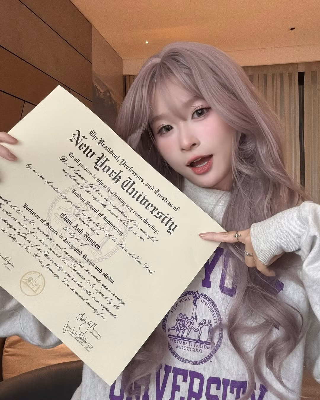 Chao từng chia sẻ về việc tự chi trả mức học phí 60.000 USD/năm trong thời gian du học tại Mỹ.