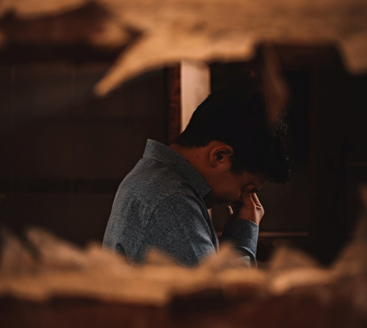 Biet chong ngoai tinh, vo giang bay de co bang chung