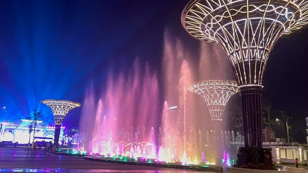 Ông Lương Tất Thắng, Bí thư Thành ủy Sầm Sơn cho biêt, chương trình kỷ niệm 60 năm thành lập đô thị Sầm Sơn và khai mạc du lịch biển Sầm Sơn năm 2023 gần như đã hoàn tất công tác tổ chức. Chương trình khẳng định những đổi thay tích cực, chuyển biến mạnh mẽ trong diện mạo đô thị và chất lượng dịch vụ du lịch Sầm Sơn với những sản phẩm du lịch đặc sắc trong năm 2023.