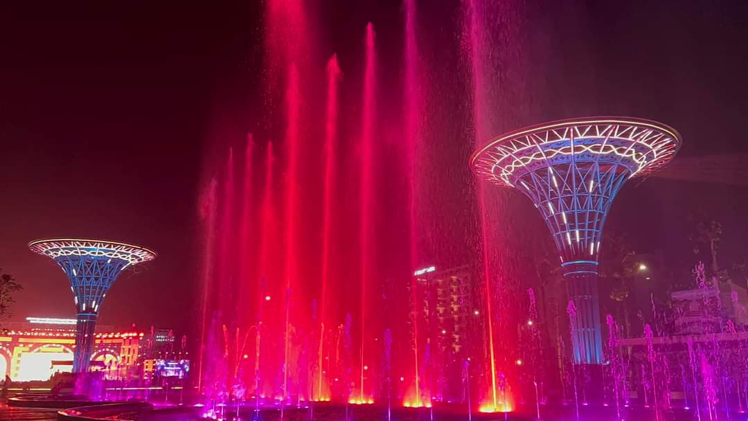 Phó Chủ tịch Thường trực UBND tỉnh Thanh Hóa Nguyễn Văn Thi cũng khẳng định: "TP Sầm Sơn đang từng bước xây dựng và phát triển trở thành đô thị du lịch trọng điểm quốc gia, điểm đến lý tưởng của du khách trong nước và quốc tế".