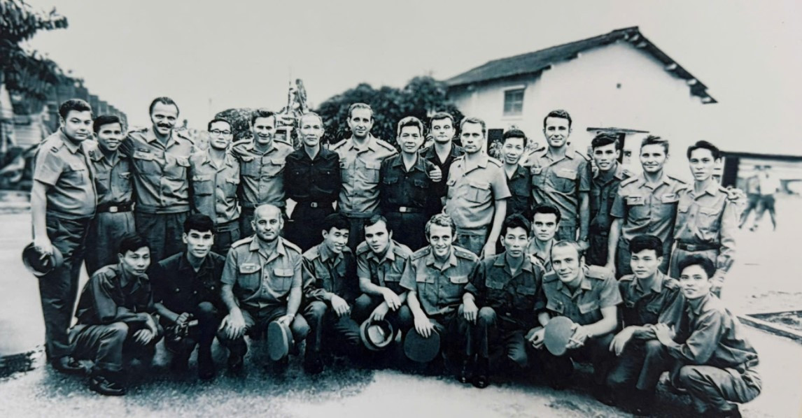 Nhung chien binh tham lang o Trai Davis-Hinh-3