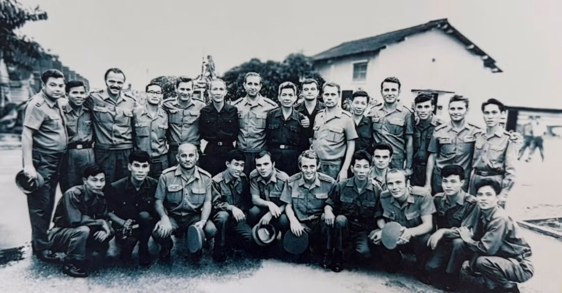 Nhung chien binh tham lang o Trai Davis-Hinh-3