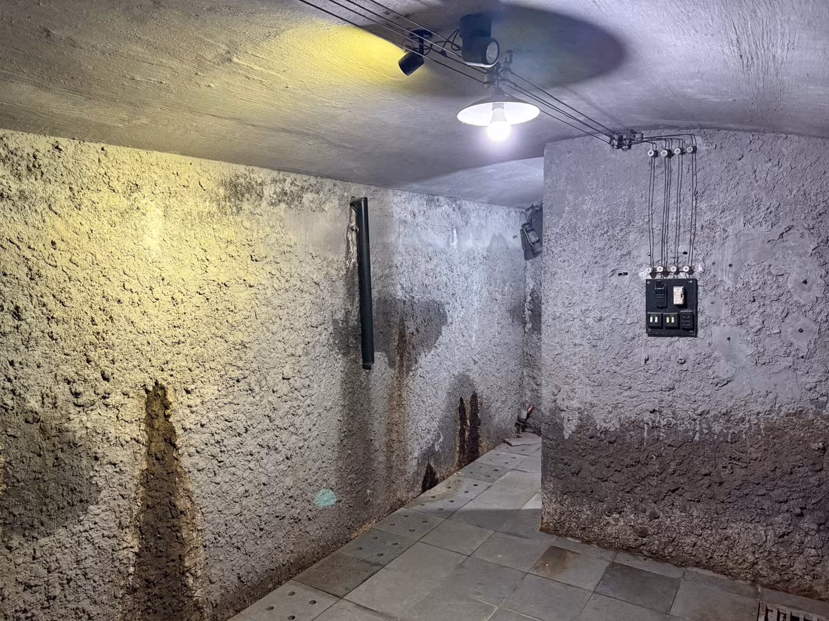 Việc bảo tồn căn hầm không chỉ góp phần giữ gìn di sản lịch sử, mà còn giúp thế hệ sau hiểu hơn về sự hy sinh thầm lặng của những người công nhân điện lực, những người đã góp phần viết nên trang sử hào hùng của ngành điện Việt Nam.