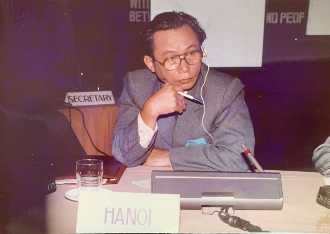 PGS Truong Tung: Mot doi tan hien cho kien truc va the he sau-Hinh-2