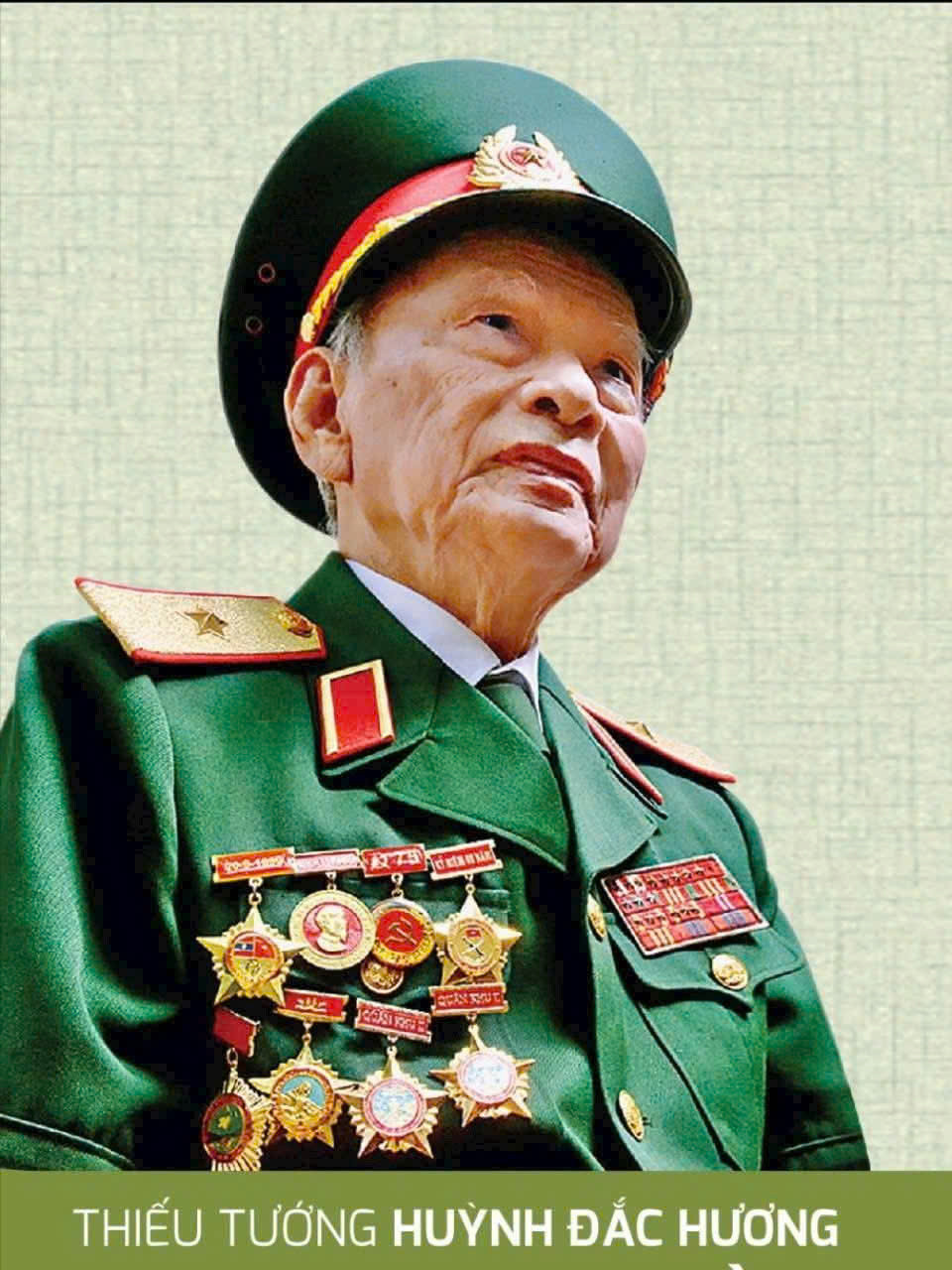 Chuyen nguoi chinh uy dau tien cua Su doan Bo binh 1 anh hung