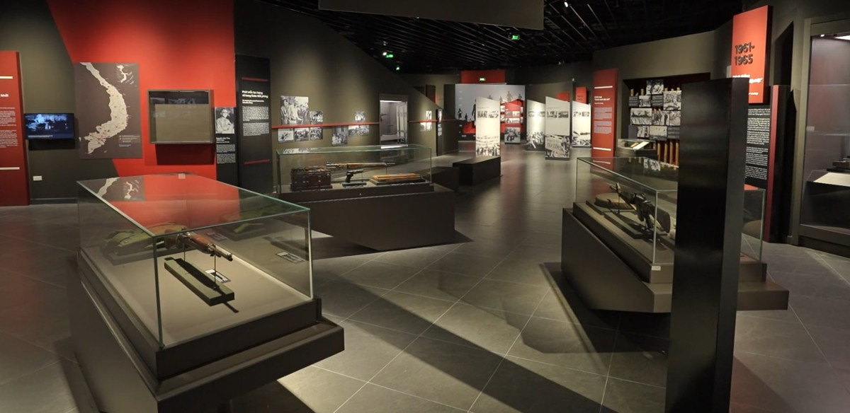 Bao tang Lich su Quan su Viet Nam - Diem den an tuong thang Tu-Hinh-4