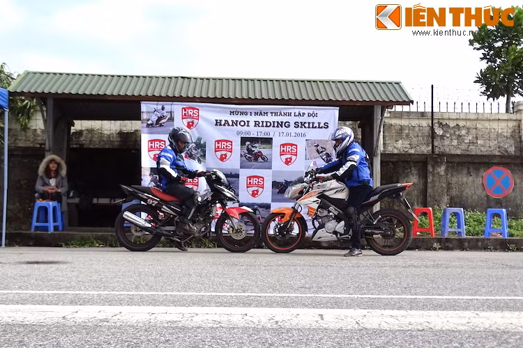 Xuất phát từ một nhóm người đam mê xe và yêu thích luyện tập kỹ năng điều khiển và kiểm soát xe hai bánh, CLB Hanoi Riding Skill đã được thành lập cách đây 1 năm với khẩu hiệu "An toàn trên mọi nẻo đường".
