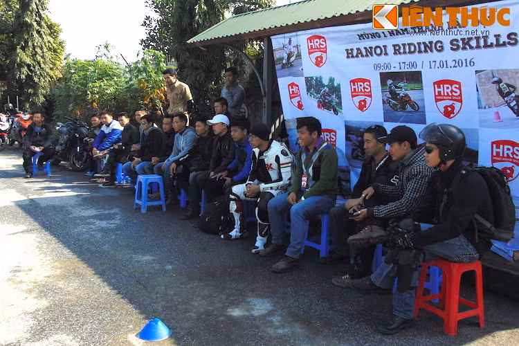 Chỉ trong 1 năm hoạt động chính thức, HRS đã đều đặn tổ chức được hơn 50 buổi tập kỹ năng lái xe an toàn vào các ngày Chủ nhật tại địa điểm là trường dạy lái xe Đỉnh Xuyên, Hà Nội.
