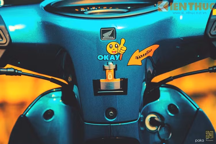 Món hàng giá trị trên xe - trợ lực trung tâm Ohlins, đây là loại trợ lực sử dụng trên các dòng motor PKL.