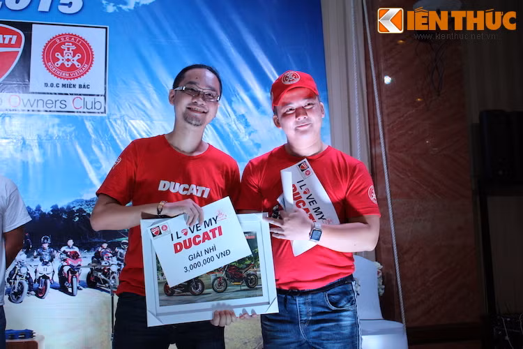 Sau khi bình chọn dựa trên nhiều yếu tố như bố cục, ánh sáng, khoảnh khắc, thông điệp được nêu từ bức ảnh, đã có tổng công 5 bức ảnh đẹp nhất được ban giám khảo lựa chọn.