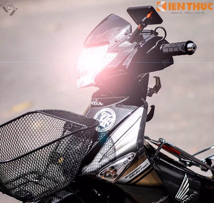 Honda Future Neo trang bị động cơ 4 thì phun xăng điện tử cho công suất 6.6Kw tại 7.500 vòng/phút, mô - măn xoắn cực đại 9.9Nm tại 5.000 vòng/phút.