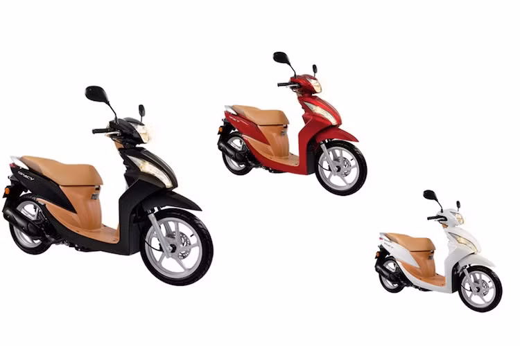 Tại Malaysia, Spacy 2016 sẽ được bán ra với 3 màu cùng giá niêm yết 4999 Ringgit, tương đương 25,4 triệu đồng.