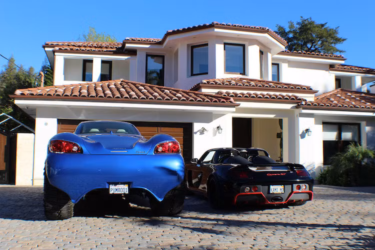 Theo ông Youabian, Puma có thể tăng tốc từ 0-100 km/h trong 5,9 giây nhưng nhìn vào kích thước và lốp của chiếc xe, không một chuyên gia về xe nào có thể tin được khẳng định này.