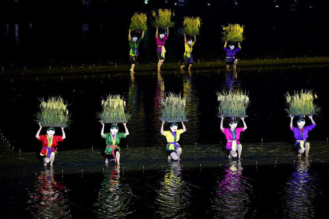 Cảnh trong vở Thuở ấy xứ Đoài.