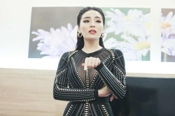 Ky Duyen phan tran khi bi nghi hon thua voi Huong Giang