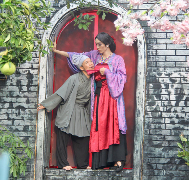 Vai Võ Đại (Võ Đại Lang - chồng của Phan Kim Liên trong bản gốc) do nghệ sỹ Sỹ Tự đảm nhiệm. Anh có chiều cao 1,5 mét.