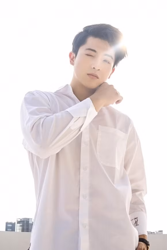 Harry Lu mới xuất hiện trở lại sau khoảng 1 năm vắng bóng vì bị tai nạn.