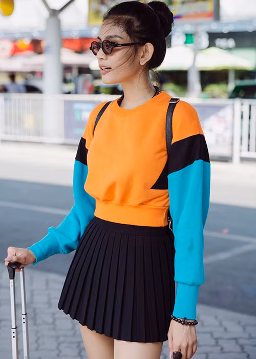 Trương Thị May đáp chuyến bay đến Đà Lạt để tham gia dự án điện ảnh mới "Giấc mơ thứ 7". Trong phim, Trương Thị May đóng vai cô giảng viên tập sự, lớn lên từ trại mồ côi. Chính hoàn cảnh đặc biệt đó tạo ra một nhân vật với rất nhiều cảm xúc trái ngược đan xen.