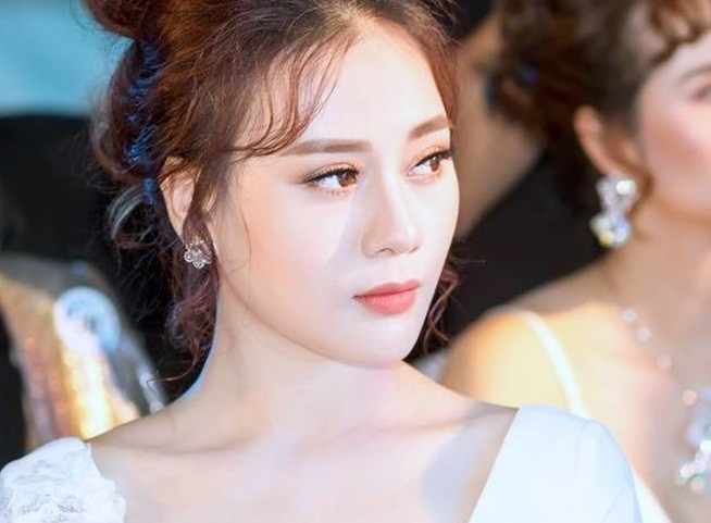 Vài năm trở lại đây, Phương Oanh là một trong những cái tên hot được nhiều đạo diễn để mắt tới.