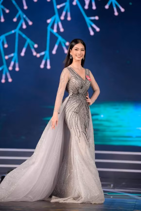 My Duyen nghen ngao rut lui truoc chung ket Hoa hau Viet Nam 2018-Hinh-4