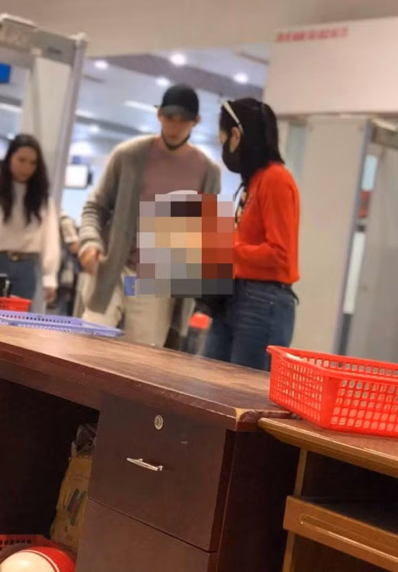 Cư dân mạng chia sẻ hình ảnh Chi Pu và Jin Ju Hyung ở Đà Lạt.