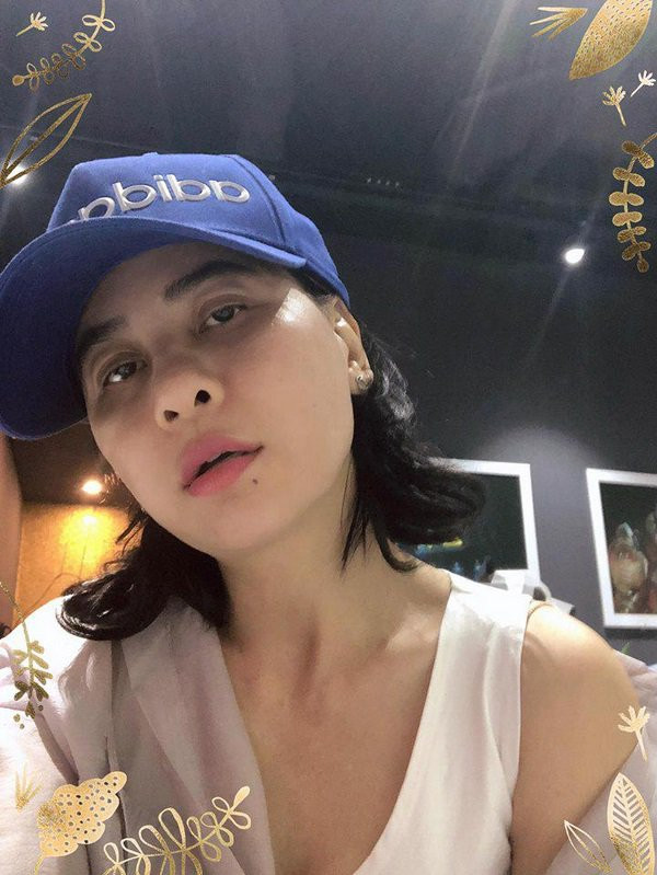 Dường như, Cát Phượng đang gặp phải chuyện gì đó rất khủng khiếp – Ảnh: FBNV