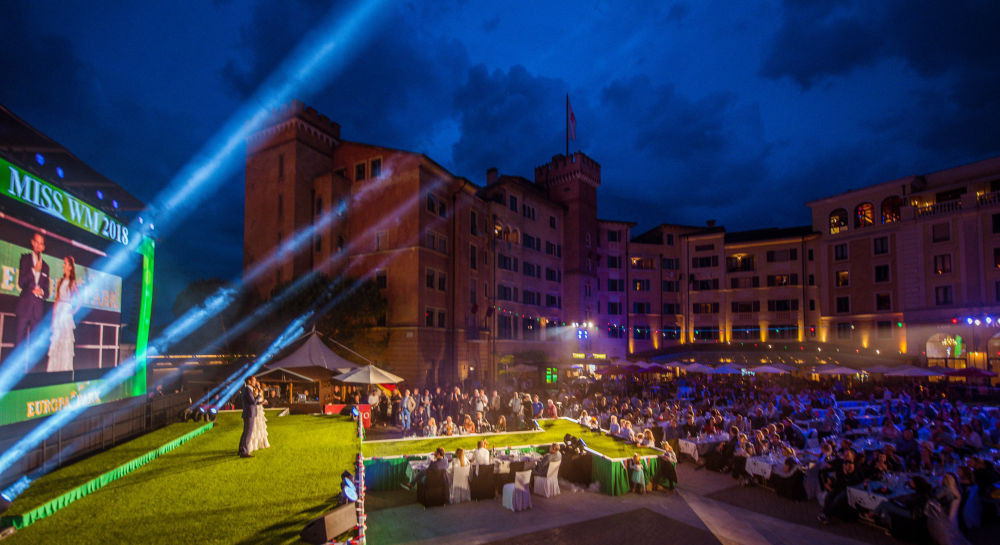 Miss World Cup lần thứ 4 được tổ chức ở thành phố Freiburg, Đức.