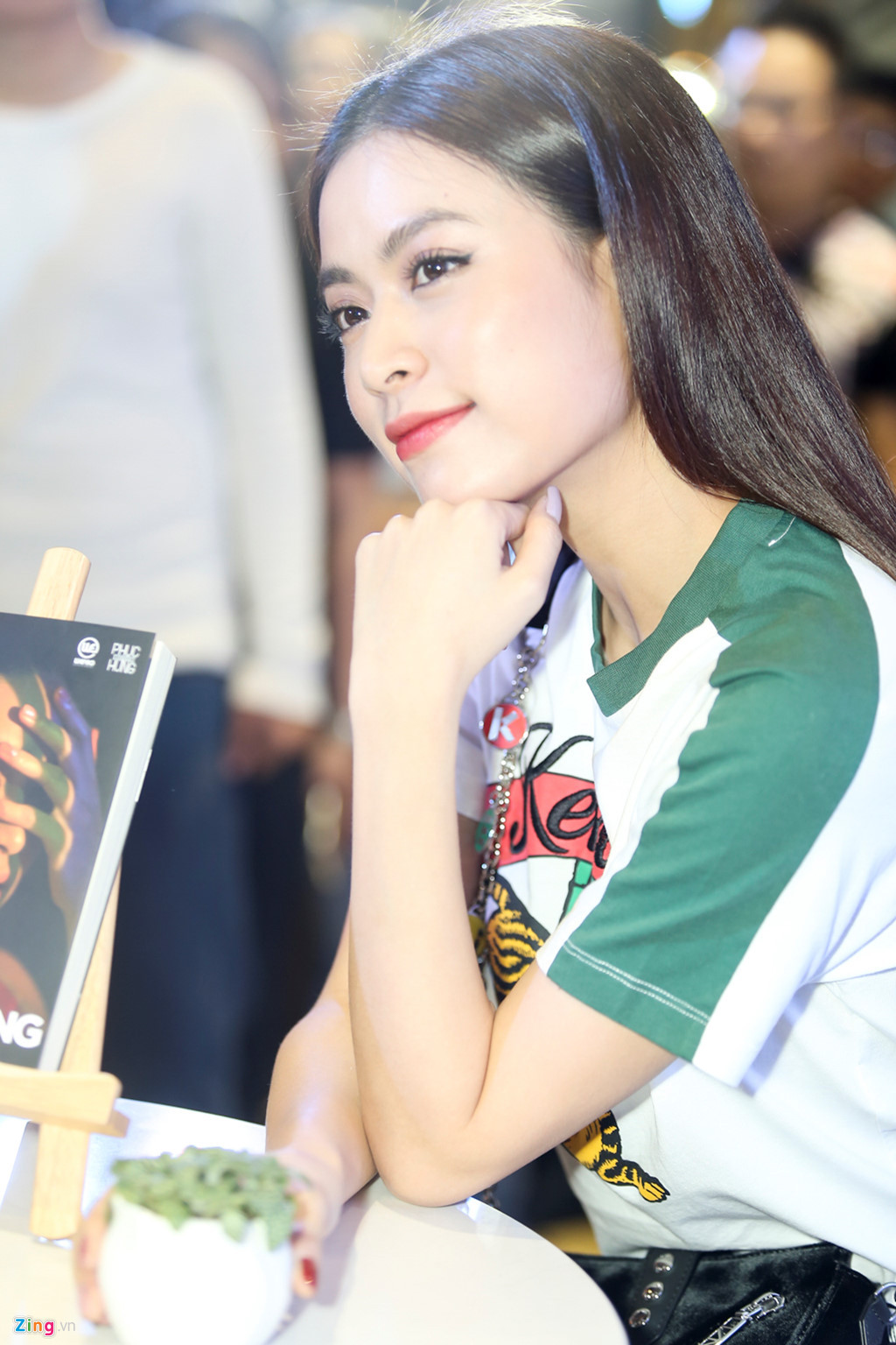 Có thể nói, sau scandal năm 19 tuổi, Hoàng Thùy Linh đã xây dựng một sự nghiệp hầu như sạch bê bối trong showbiz Việt.