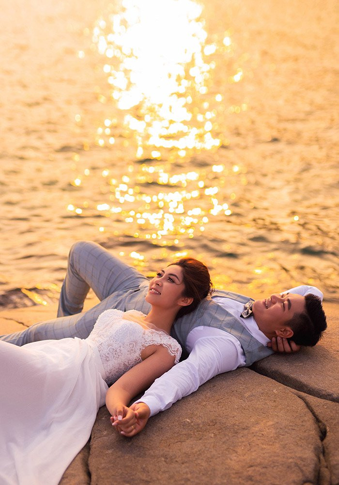 "Phút bình yên ta ở bên nhau".