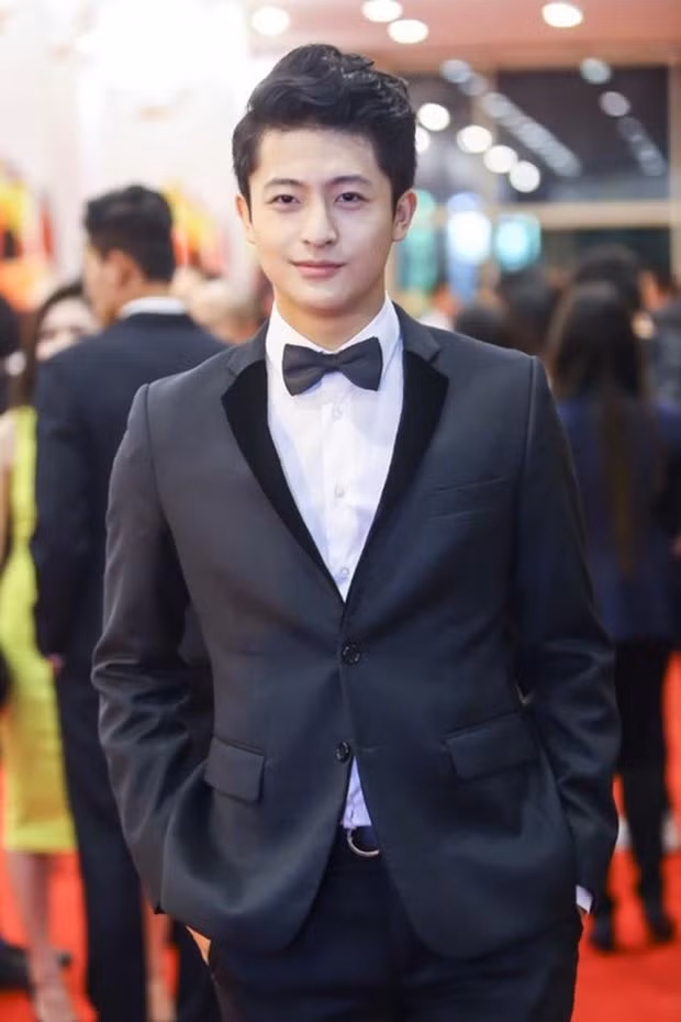 Harry Lu phan ung gi truoc tin don chuan bi cuoi Midu?-Hinh-2