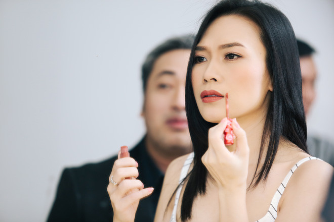 Tối 23/5, Mỹ Tâm đã thu hút khá nhiều sự chú ý khi xuất hiện trong gameshow Giọng ca bất bại với vai trò giám khảo. Đây cũng là show truyền hình duy nhất trong 2018 mà nữ ca sĩ nhận lời tham gia sau gần 1 năm tập trung ra mắt album Tâm 9. Ngồi chung ghế nóng với cô lần này còn có Mr. Đàm và đạo diễn Nguyễn Quang Dũng.