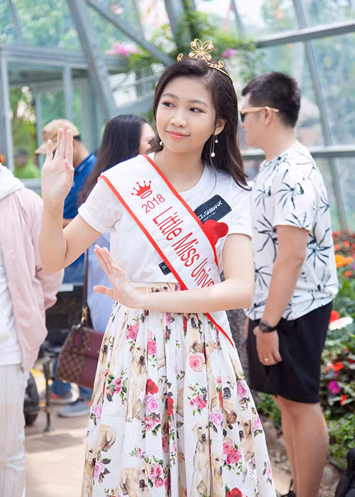 Hình ảnh Hoa hậu nhí Ngọc Lan Vy tại sự kiện.