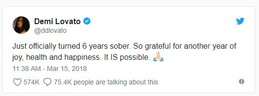 Từ đầu 2014 đến giữa 2018 là gần 6 năm khá ổn với Lovato. Tháng 3/2018, cô đăng lời chúc mừng bản thân vì "6 năm chính thức tỉnh táo". "Tôi rất biết ơn vì có thêm một năm đầy niềm vui, sức khỏe và hạnh phúc. Điều này là có thể", cô hân hoan viết.