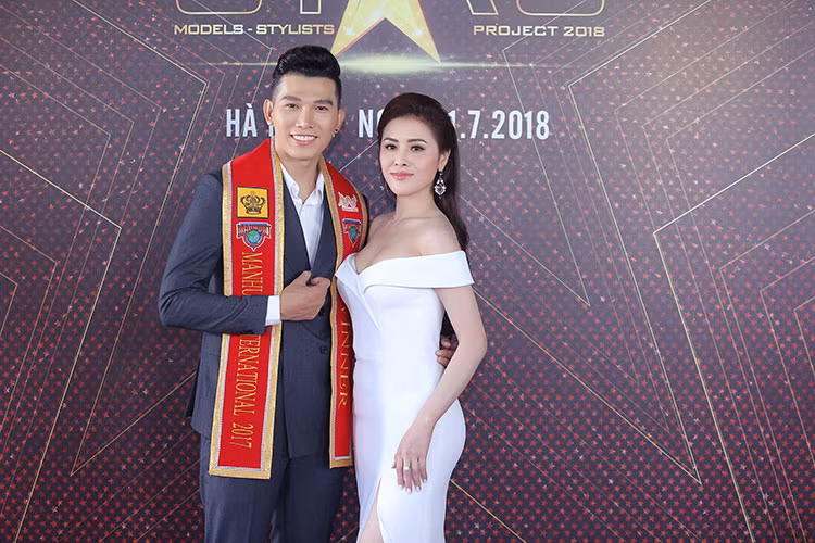 Nam vương Ngọc Tình và Á hậu Thư Dung.