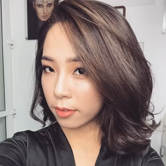 Nhan sắc của Phương Thảo được nhiều người đánh giá là xinh đẹp. Không chỉ sở hữu nụ cười "tỏa nắng" mà cô còn có đôi mắt rất đẹp.