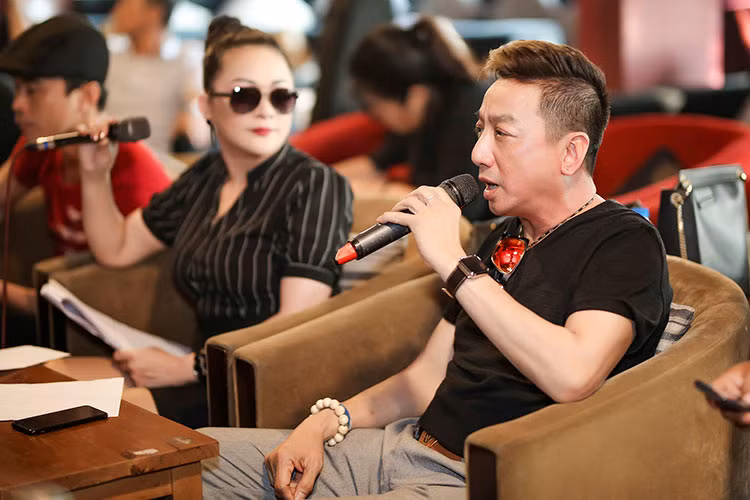 Liveshow sẽ do MC Nguyễn Cao Kỳ Duyên đảm nhận vai trò dẫn dắt.