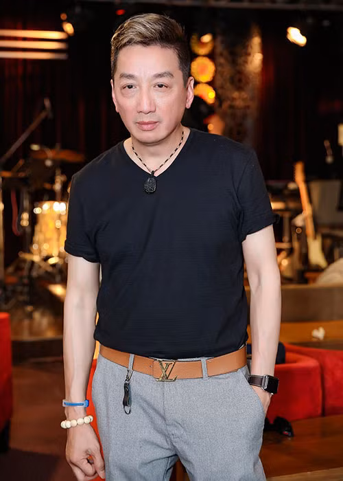 Đêm nhạc của Như Quỳnh tại TPHCM có sự góp mặt của nhiều ca sĩ nổi tiếng như: Trường Vũ, Ngọc Sơn, Phi Nhung, Mạnh Đình, Randy…