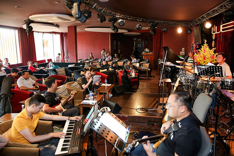 Tiết lộ về đêm nhạc sắp tới, Như Quỳnh cho biết, chương trình đã được biên tập và dàn dựng lại khác với liveshow diễn ra tại Hà Nội.