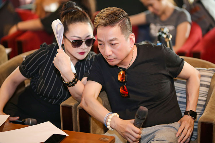 Giọng ca “Người tình mùa đông” nói vui, có lẽ vì lo lắng chuẩn bị cho liveshow nên cô đã sút vài kg.