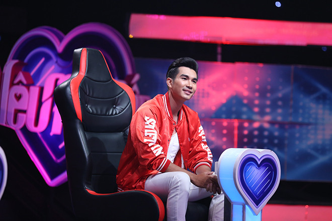 Người mẫu Trịnh Xuân Nhản trong chương trình hẹn hò.