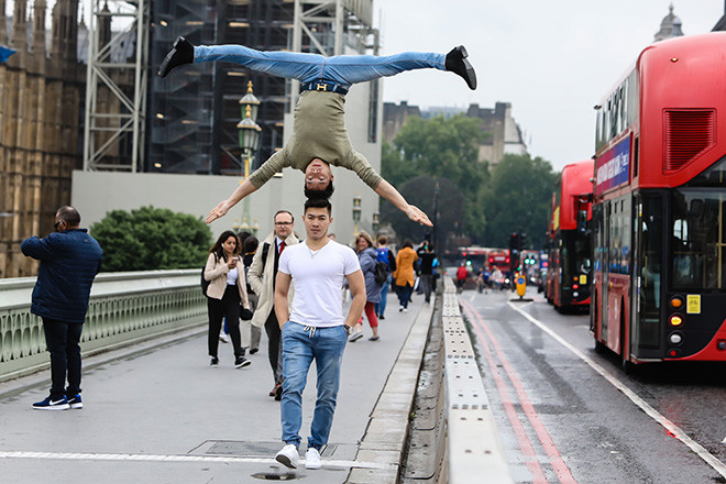 Tháng 6 vừa qua, Quốc Cơ - Quốc Nghiệp làm rạng danh Việt Nam khi có màn trình diễn thành công trong đêm chung kết "Britain's Got Talent" 2018, lọt vào top 4. Cả hai không chỉ là niềm tự hào của đất nước mà còn là tấm gương tiếp lửa cho các nghệ sĩ xiếc, những bạn trẻ không ngại theo đuổi đam mê, chinh phục hoài bão.