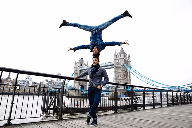 Quốc Cơ (sinh năm 1984), Quốc Nghiệp (sinh năm 1989). Cả hai đều được nhà nước phong tặng danh hiệu Nghệ sĩ ưu tú. Cuối tháng 12.2016, Việt Nam rạng danh thế giới khi hai anh em “hoàng tử xiếc” xác lập kỷ lục Guinness, chồng đầu đi qua 90 bậc thang trong 52 giây tại Nhà thờ Chánh tòa ở thành phố Girona, Tây Ban Nha.