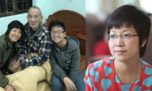 MC Thảo Vân chụp ảnh cùng cha và bé Tít.