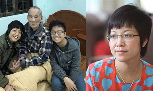 MC Thảo Vân chụp ảnh cùng cha và bé Tít.