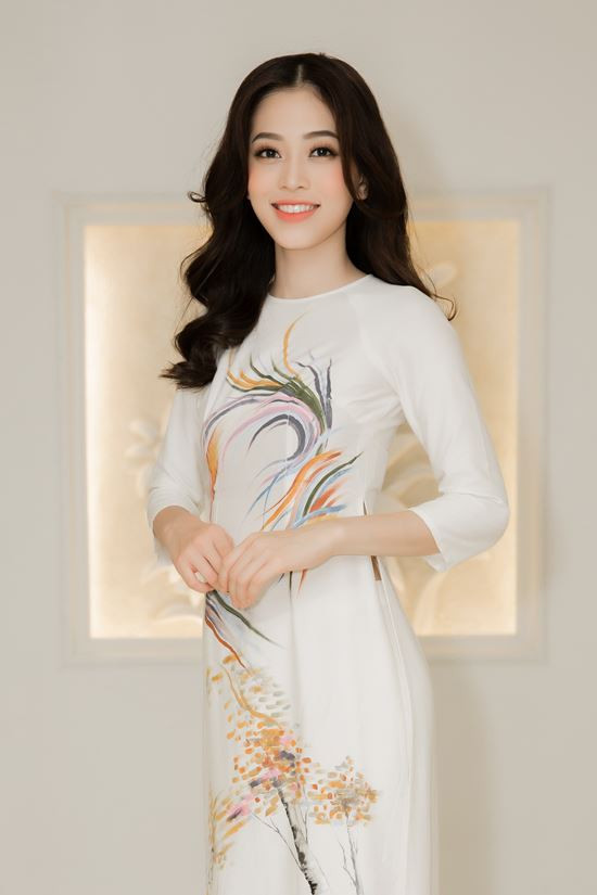 A hau Phuong Nga: “Toi lay chong hon tam 5 tuoi, nha co dieu kien“-Hinh-3