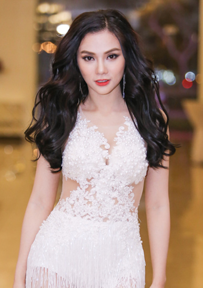 Khán giả mến mộ nhạc Việt thường nhớ đến cô với dòng nhạc sôi động.