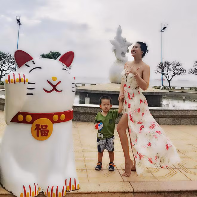 Phi Thanh Van: “So dan ong theo duoi toi dang tang“-Hinh-2