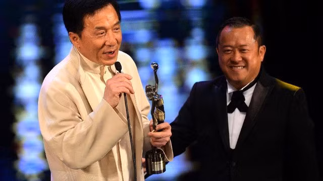 Tăng Chí Vỹ (phải) bị cáo buộc là người đã cưỡng hiếp Lam Khiết Anh ở Singapore, nguyên nhân khiến cô trở thành người mất trí.